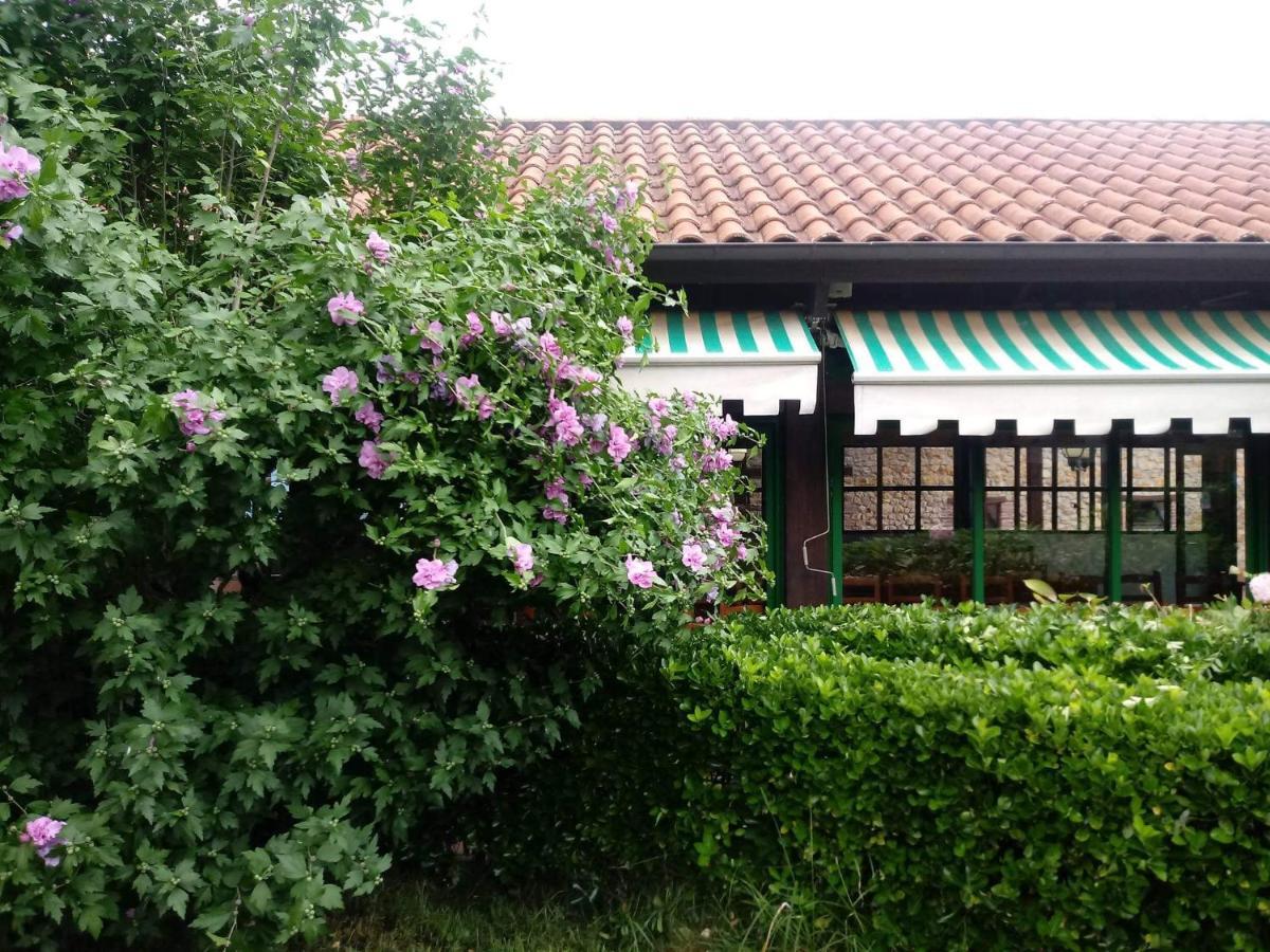 Rural Del Monasterio Herberg Onís