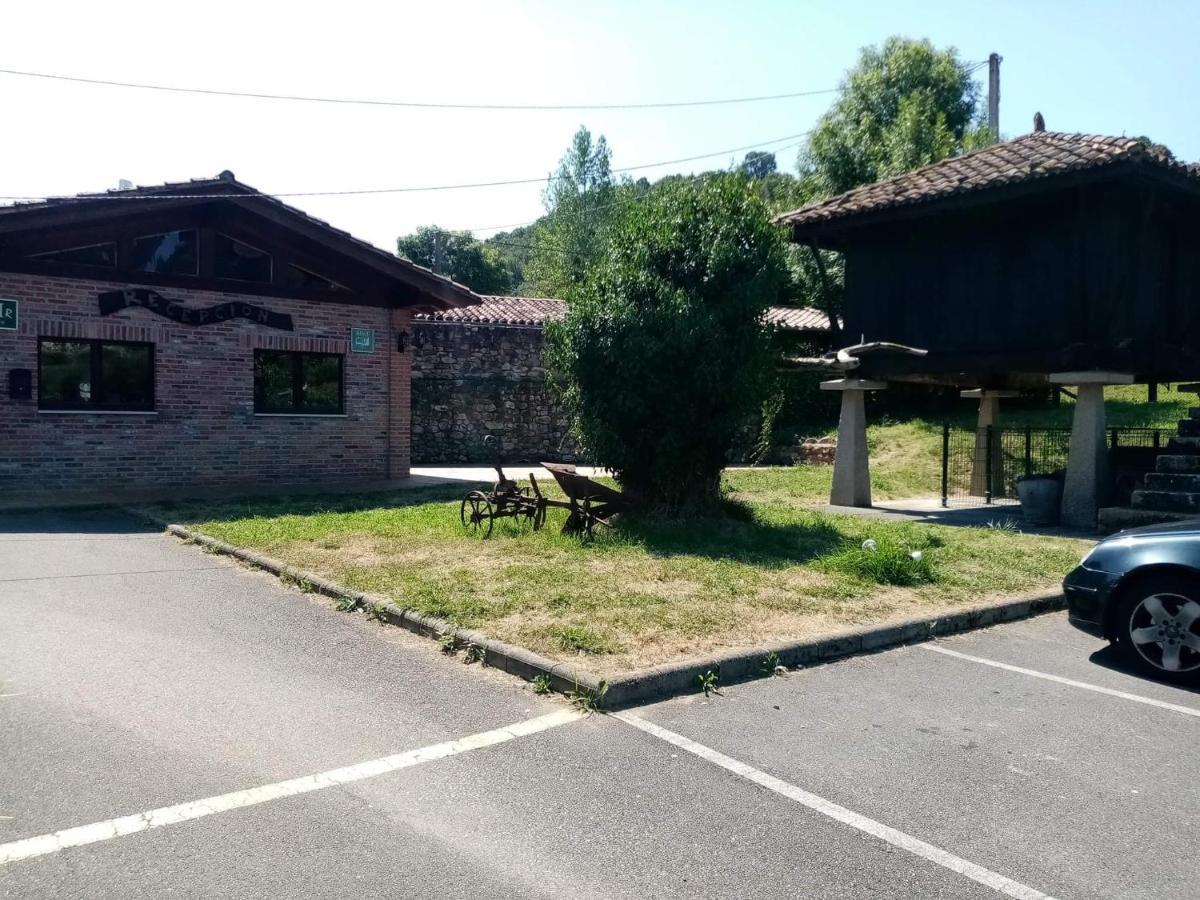 Rural Del Monasterio Herberg 2*