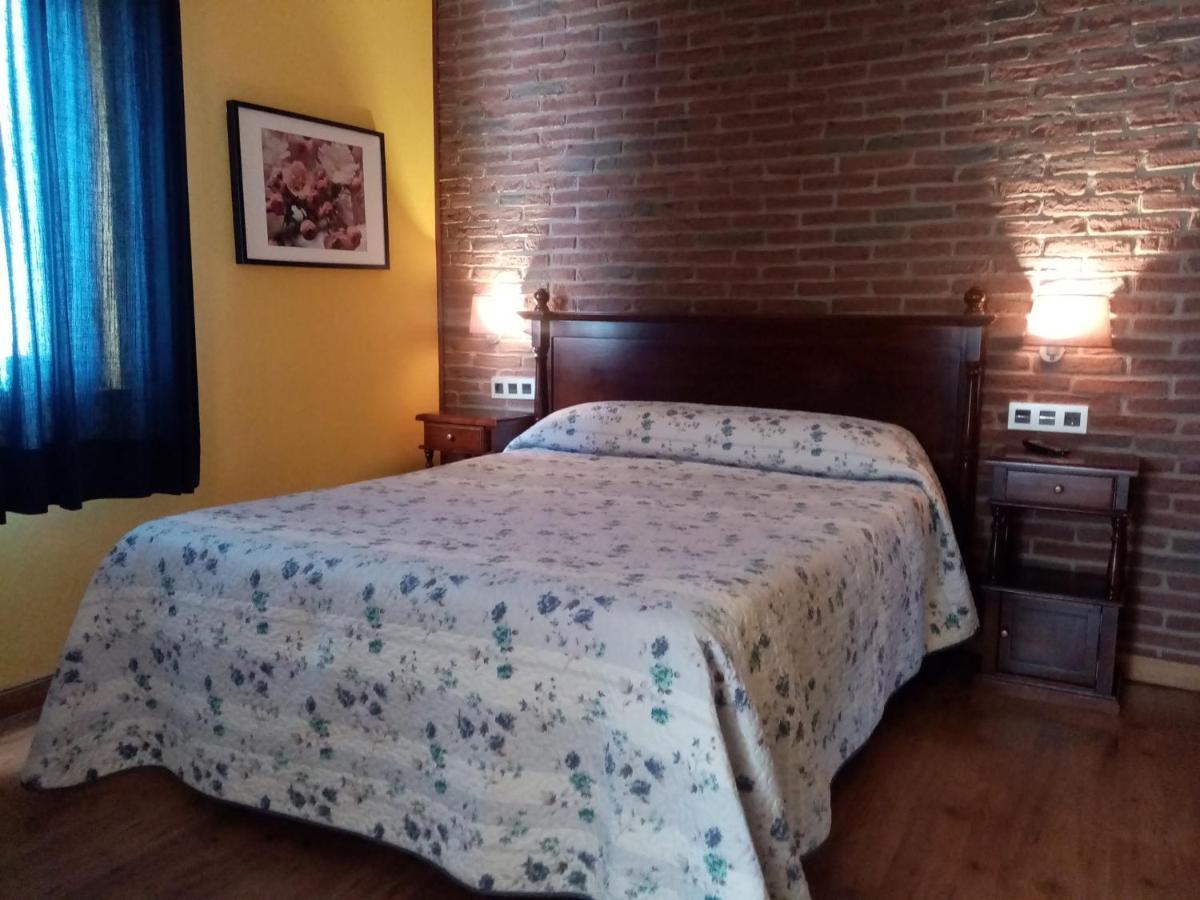 Rural Del Monasterio 2*